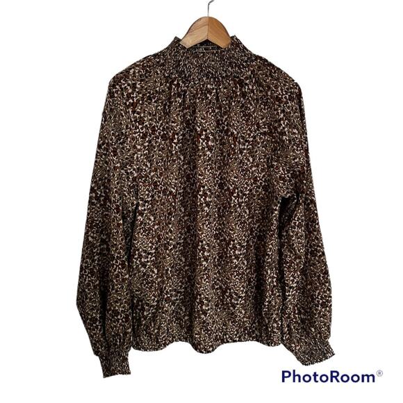 Perfectly Priscilla large animal print‎ blouse - Picture 1 of 7
